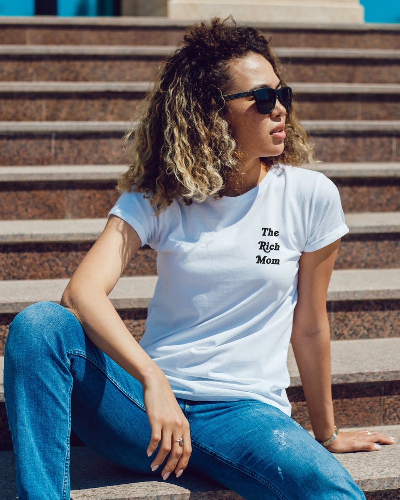 THE RICH MOM T-SHIRT | PeopleBlockers